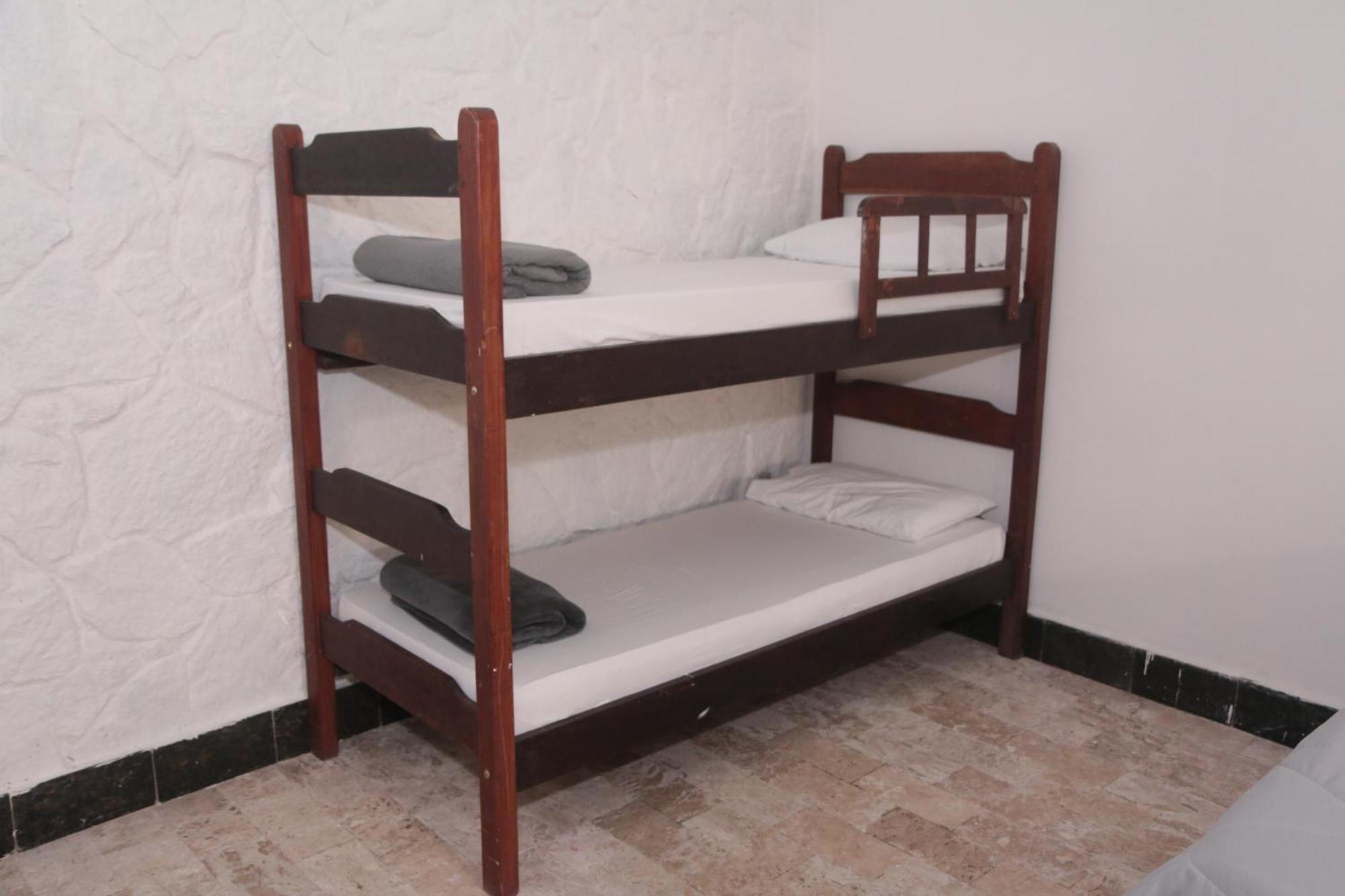Vila Iriri - Pousada E Camping Аншиета Экстерьер фото